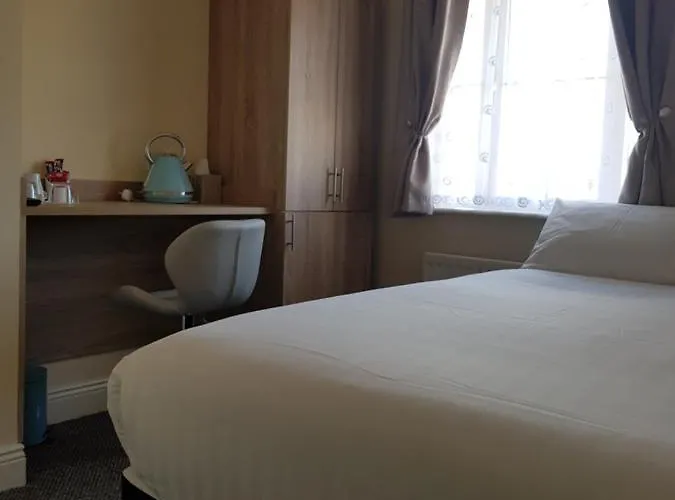 Bella With Free Minibar Tea&coffee