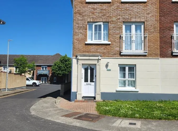 Homestay Bella With Free Minibar Tea&coffee *